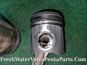 Volvo Penta KAD44P-C , 300 Cylinder sleeve kit 3817861 Piston Rod