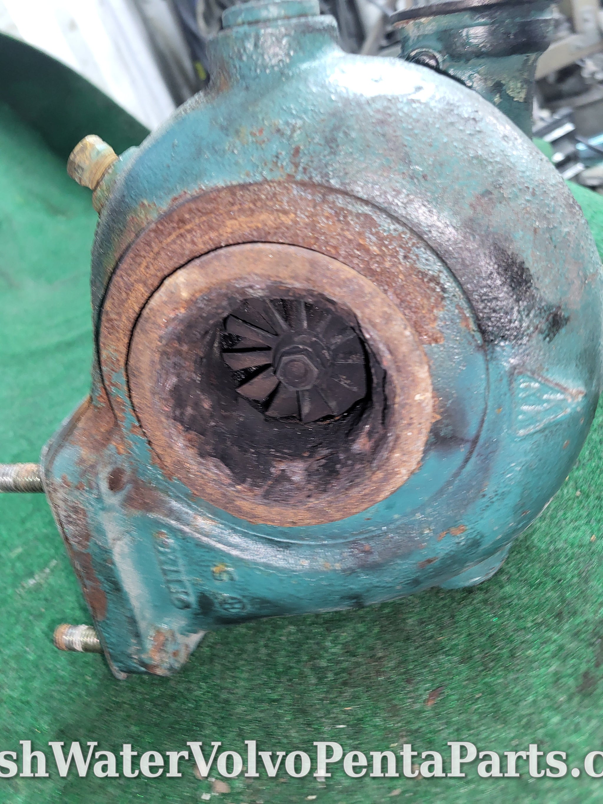 Volvo Penta KAD44 Turbo k26 for Parts or repair
