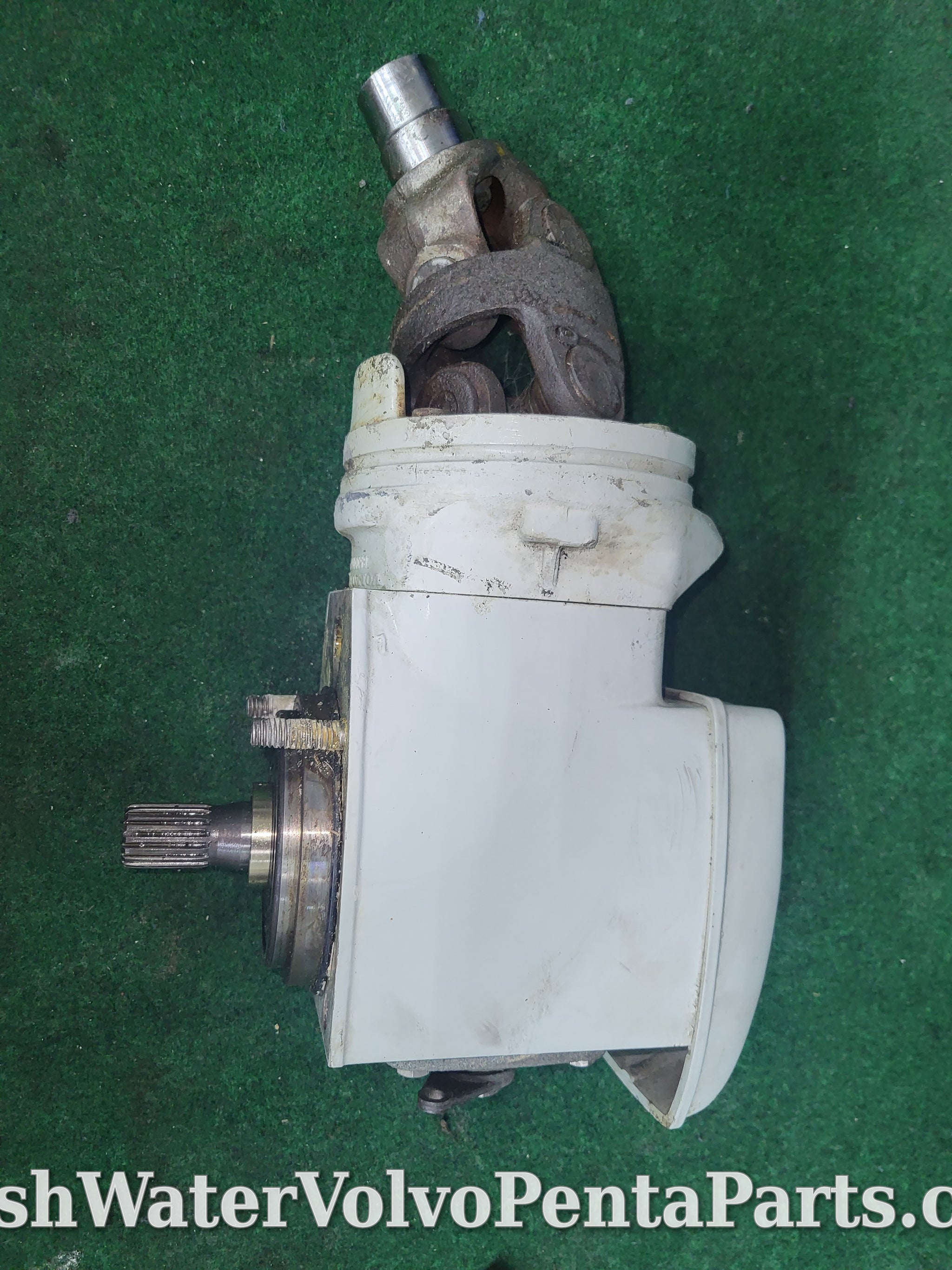 upper gear Volvo Penta 275A upper gear unit 270 280 290 26 spline 2 bolt