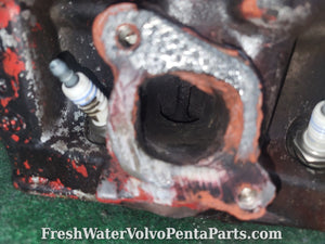 Volvo Penta 1000531 531 cylinder head For Parts , Rebuild of Repair water damage rust .