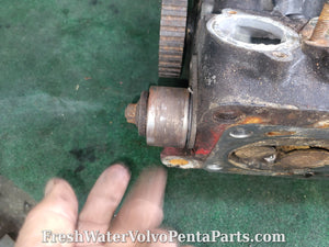 Volvo Penta 1000531 531 cylinder head For Parts , Rebuild of Repair water damage rust .