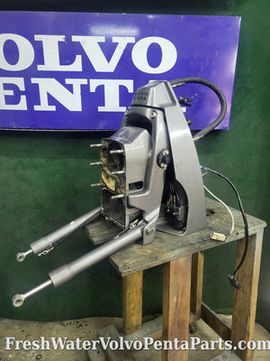 Volvo Penta Dps-B Dps-A Sx-A transom shield with Trim pump and Cylinder 3869478