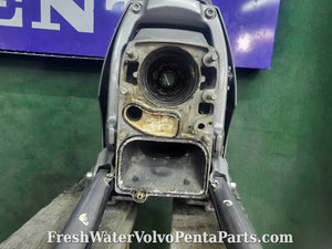 Volvo Penta Dps-B Dps-A Sx-A transom shield with Trim pump and Cylinder 3869478