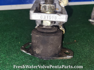 Volvo Penta Aq171 151 131 B230 230B Motor Mounts 831919 831918 Alternator Bracket