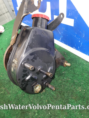 Volvo Penta 5.7Gi Power steering servo pump with bracket v-belt pulley .
