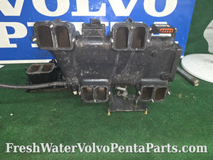 Volvo Penta 7.4L 454 7.4Gi Fuel Injection  intake Manifold upper and lower 12550668 oval port