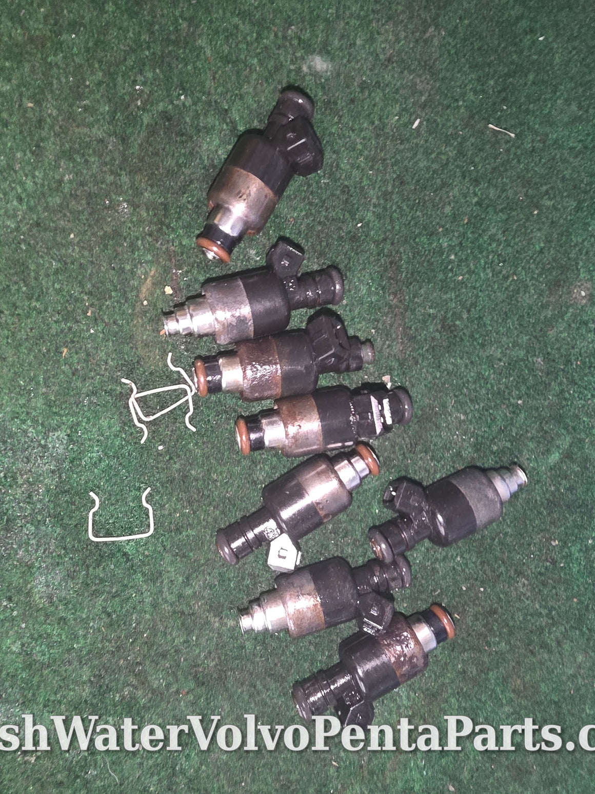Volvo Penta 7.4Gi 454 7.4L fuel injectors Running take outs Big Block GM