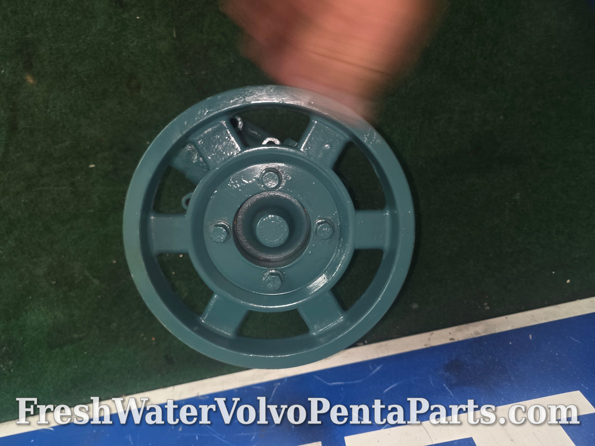 Volvo Penta KAD42-A circulating water pump Serpentine and V belt pulleys 860452 23059414