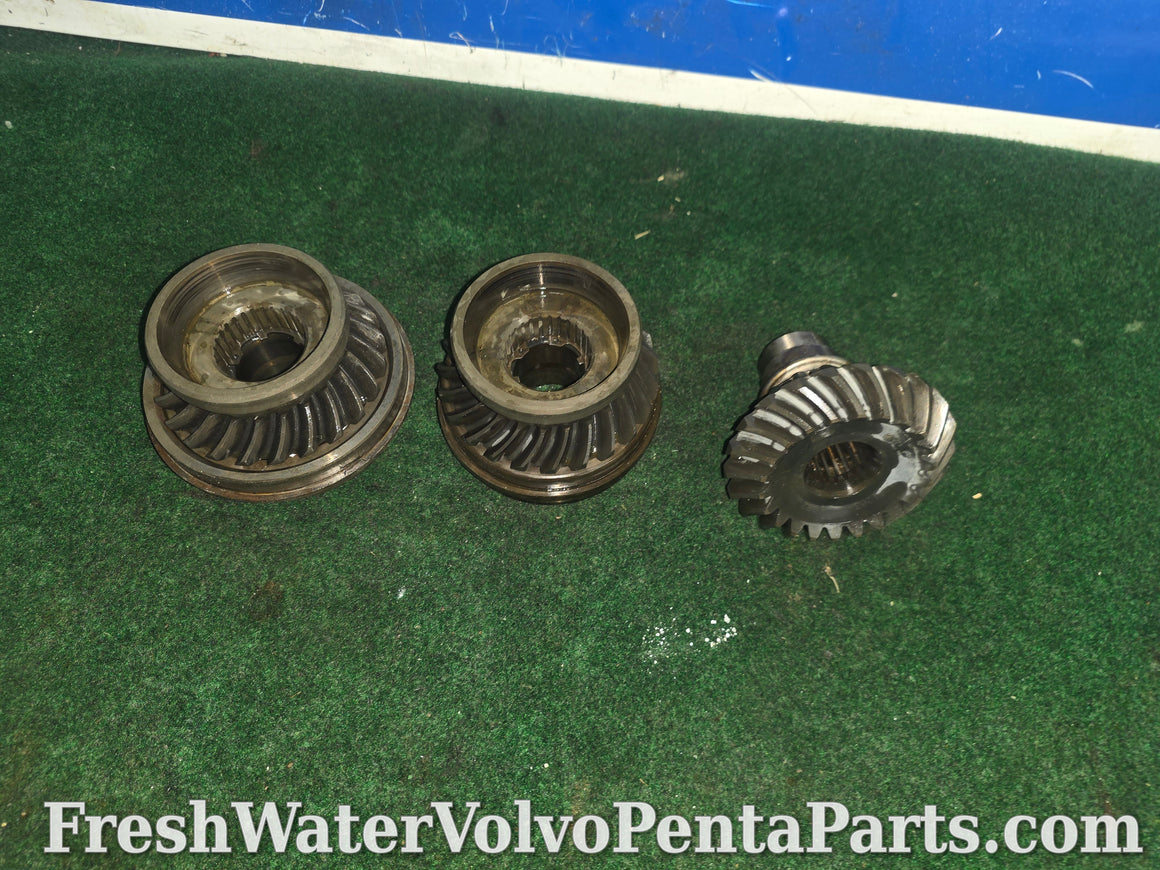 Volvo Penta Dp-SM Sx-M  1.95 1.78 1.68 1.60 Upper gear set 3851203