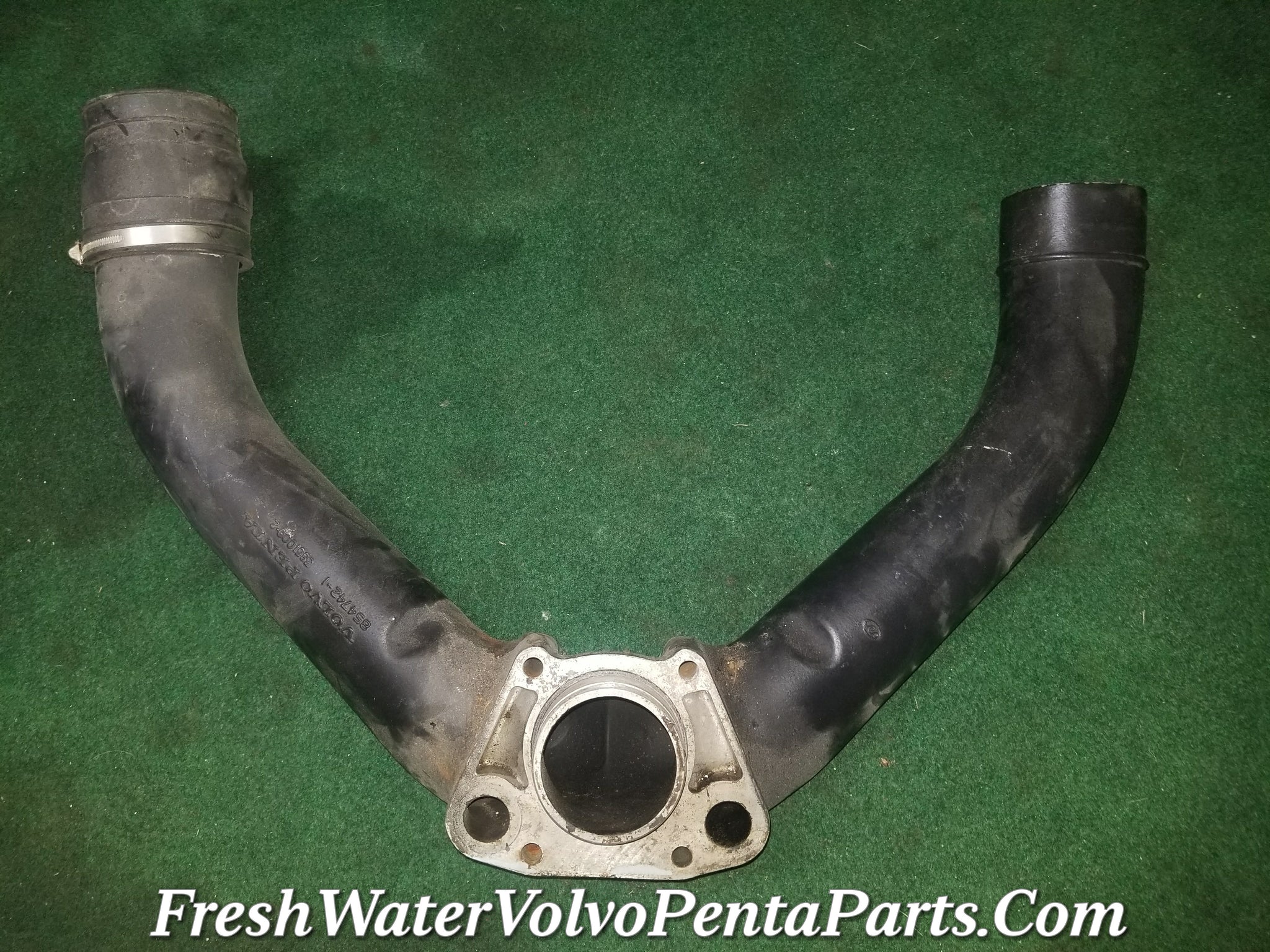 Tuyau D'arrosage Volvo Penta Tuyau De Refroidissement Moulé Pour Moteur Volvo Penta AQ290 / 290 DP - Références 876632, 875847, 854555 Xhorse Dolphin Tuyau D'arrosage Volvo Penta Tuyau De Refroidissement Moulé Pour Moteur Volvo Penta AQ290 / 290 DP - Références 876632, 875847, 854555 Xhorse Dolphin