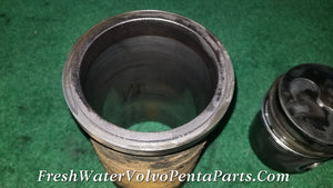 Volvo Penta AQAD40 B Cylinder Liner Kit Sleeve & piston assembly 875722 Cylinder 2