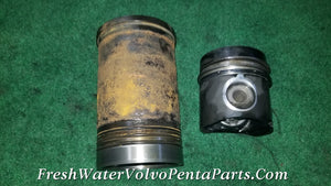 Volvo Penta AQAD40 B Cylinder Liner Kit Sleeve & piston assembly 875722 Cylinder 2