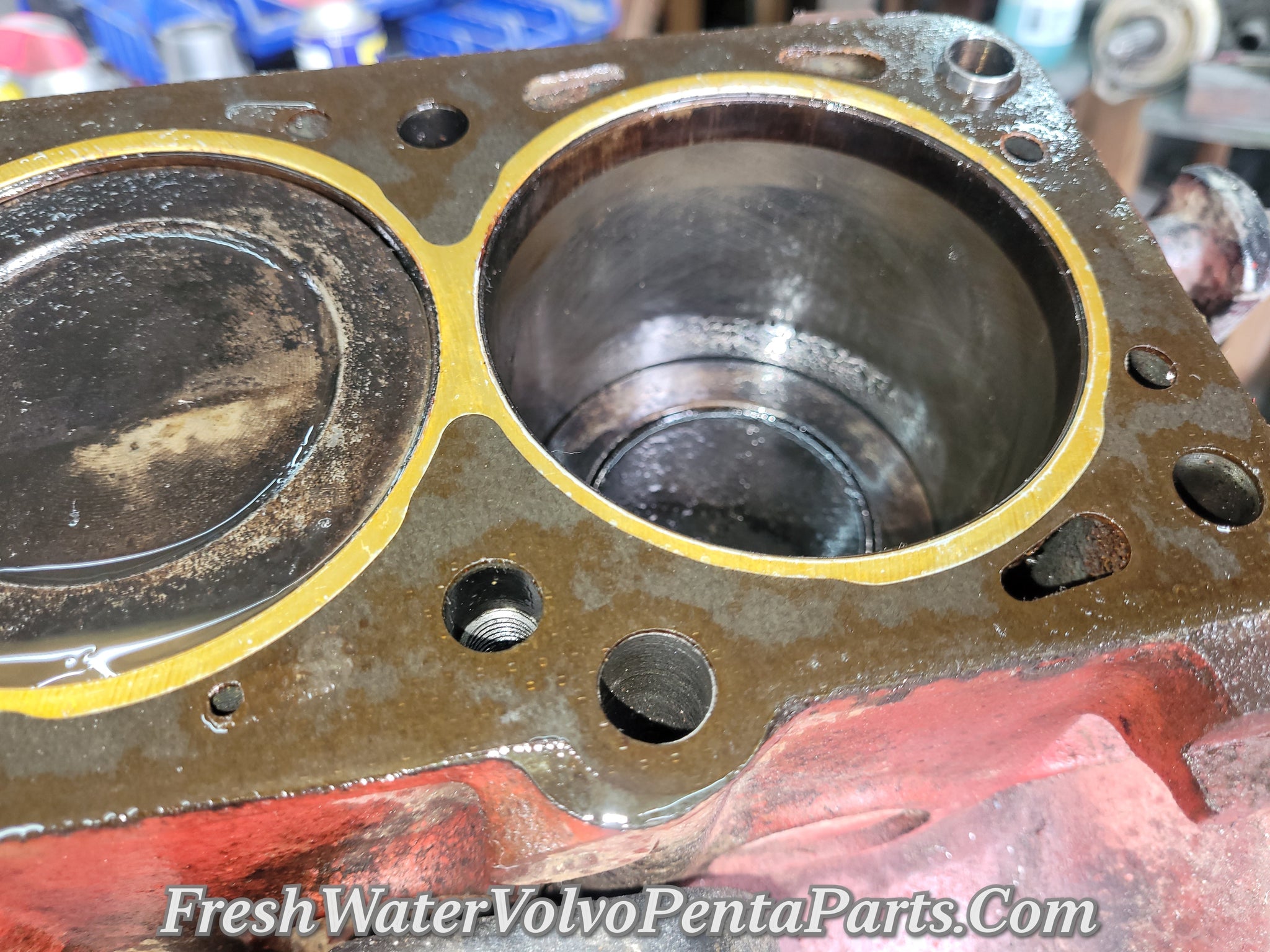 Volvo Penta B230 2.3L Short block 1987 Low hours AQ131 4