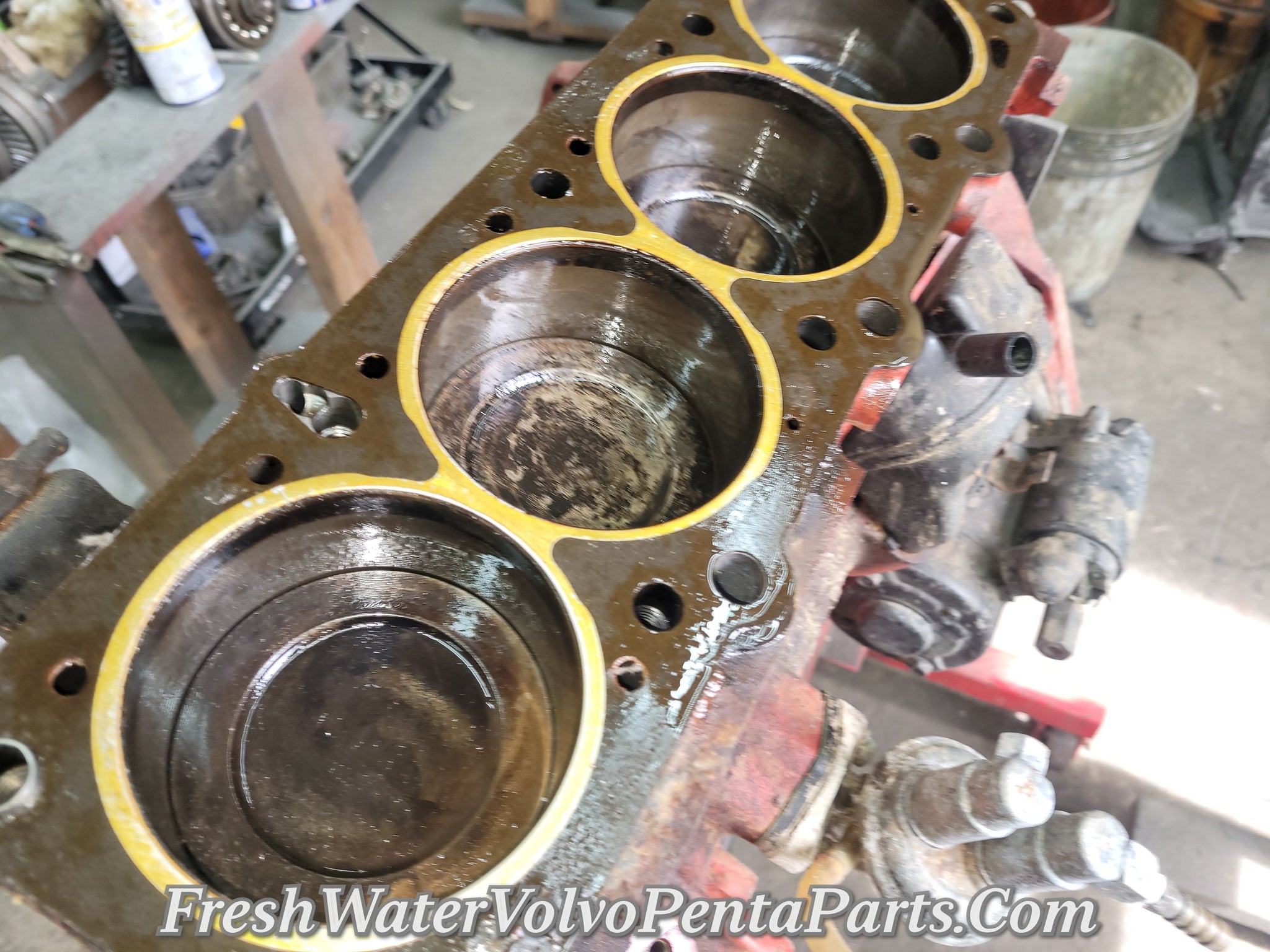 Volvo Penta B230 2.3L Short block 1987 Low hours AQ131 4