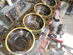 Volvo Penta B230 2.3L Short block 1987 Low hours AQ131 4 cylinder Rotating assembly
